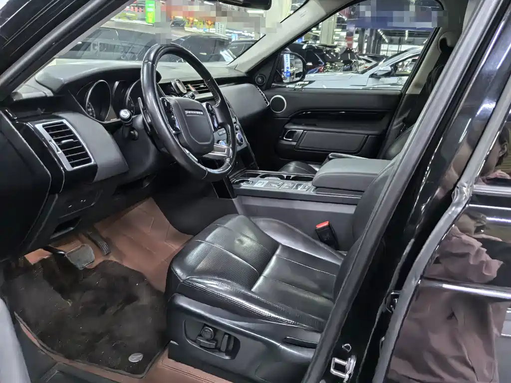 Land Rover Discovery — миниатюра 6