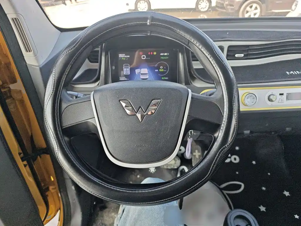 Wuling MINIEV — миниатюра 11