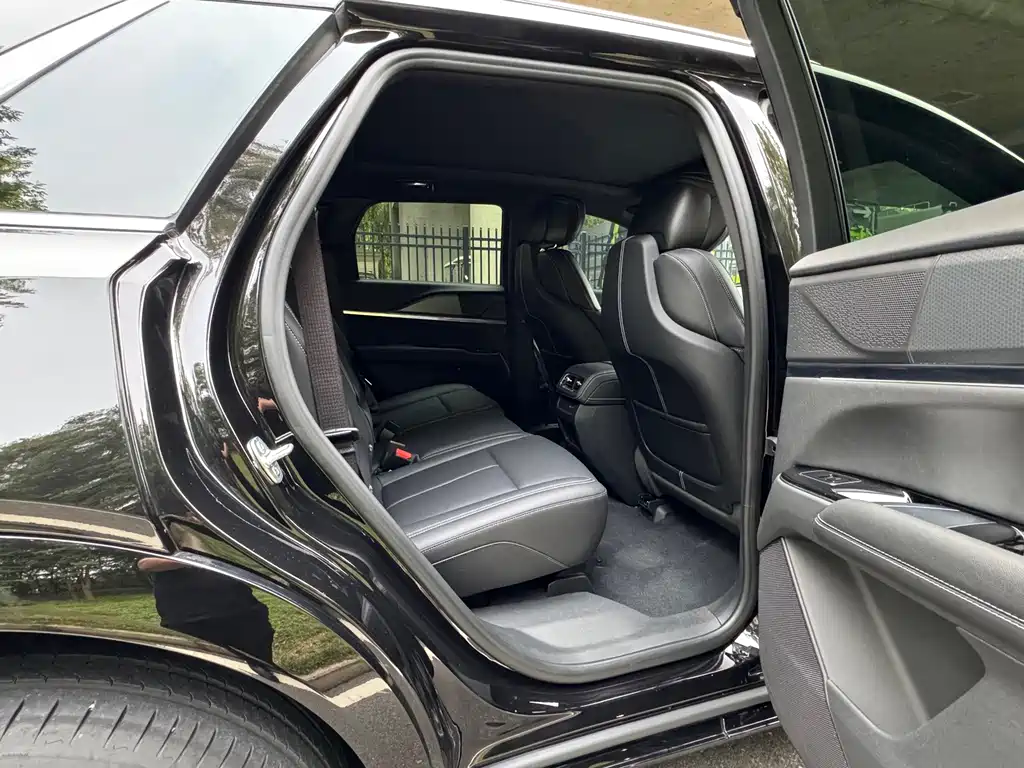 Cadillac XT5 — миниатюра 14
