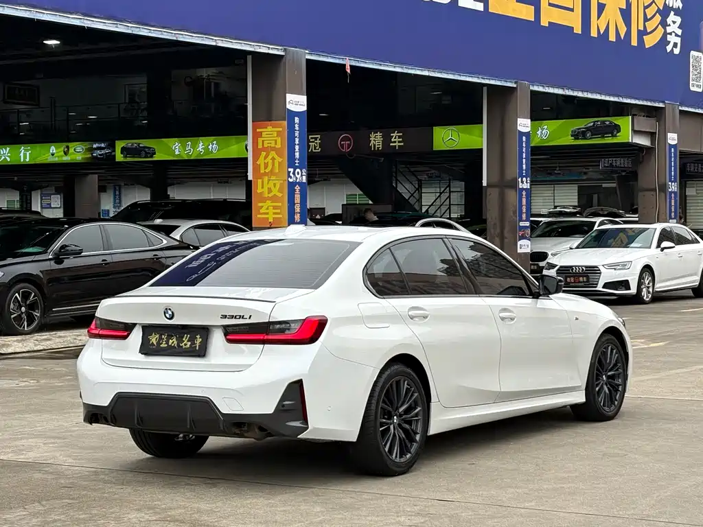 BMW 3 Series — миниатюра 18