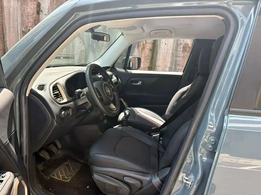 Jeep Renegade — миниатюра 15