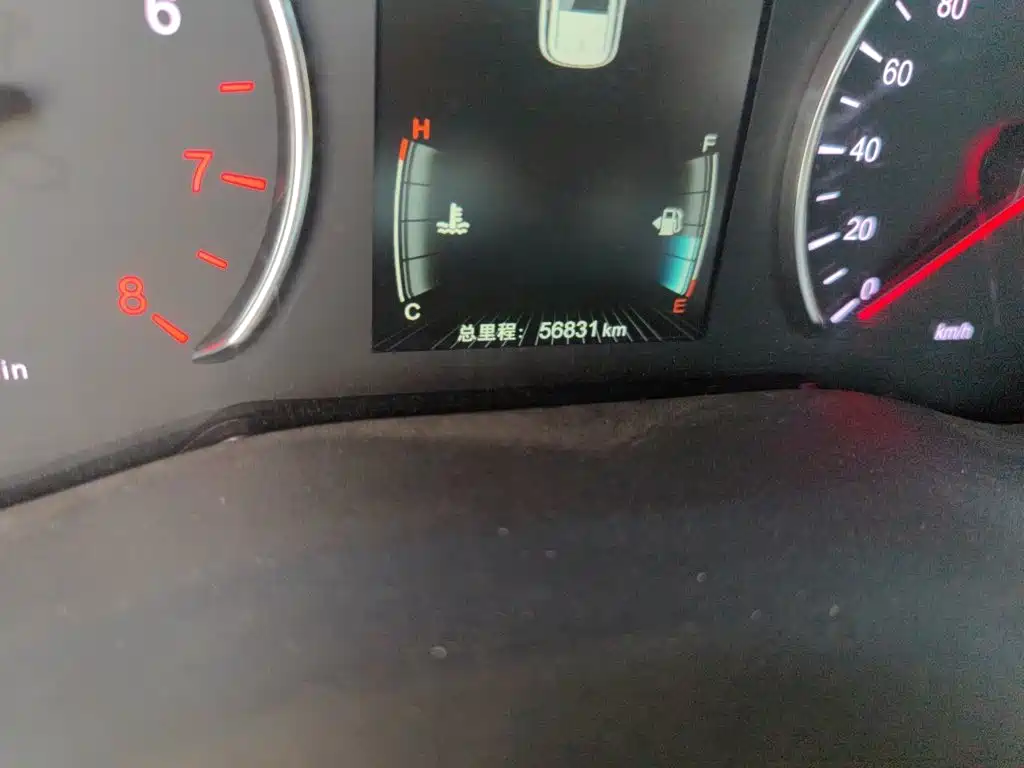BYD MAX — миниатюра 13