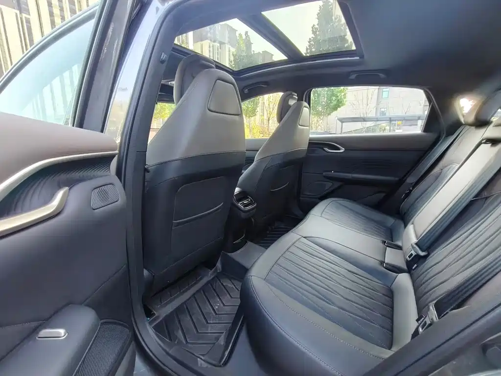 Changan Eado — миниатюра 5