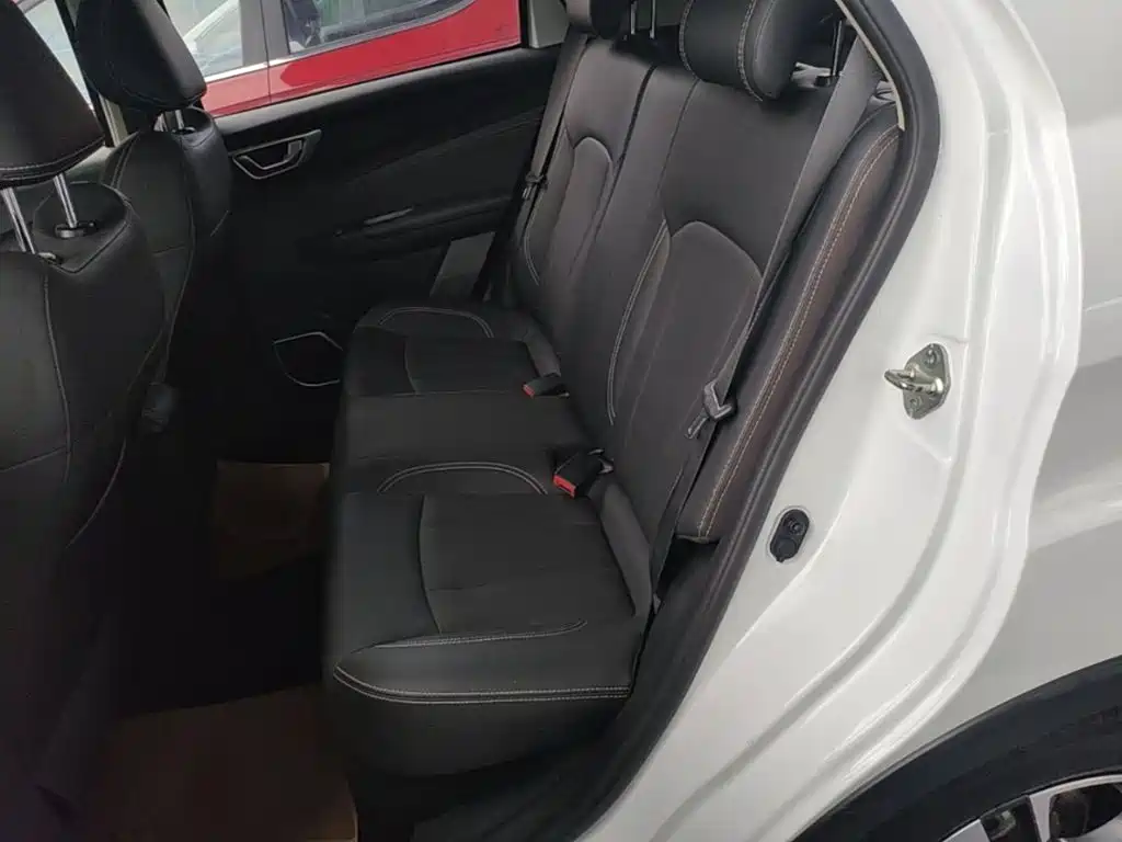 Geely Vision X3 — миниатюра 17