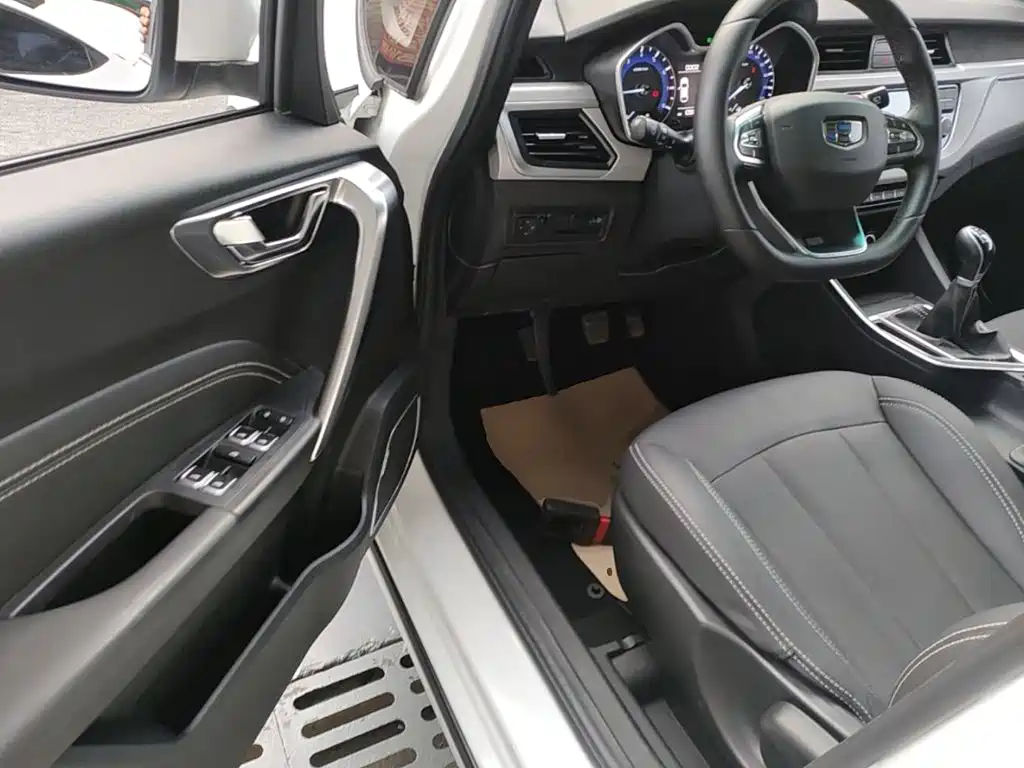 Geely Vision X3 — миниатюра 16