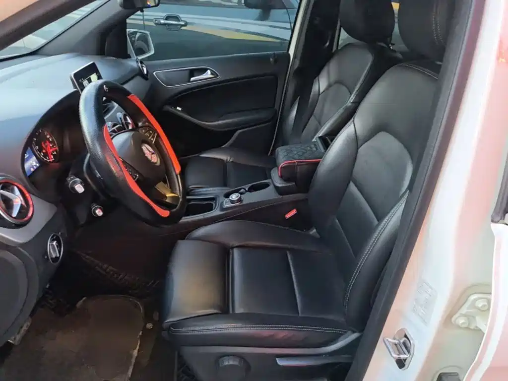 Mercedes-Benz B-Class — миниатюра 15