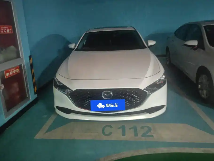 Mazda 3 Axela — миниатюра 2