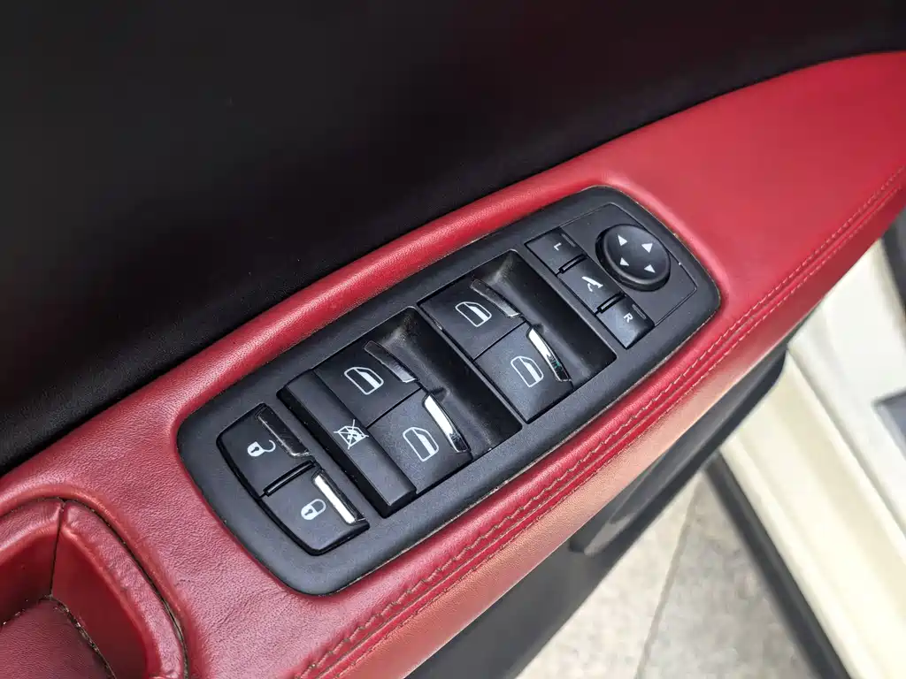 Maserati Ghibli — фотографии объявления, Фото 19