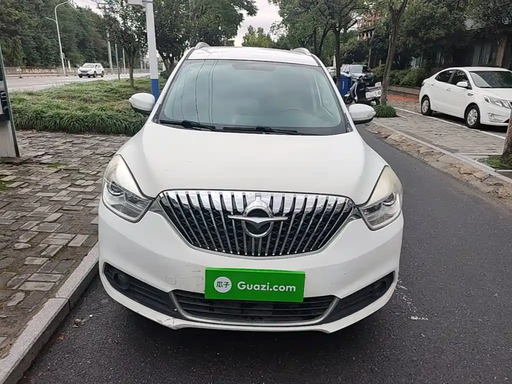 Haima Familia MPV — миниатюра 3