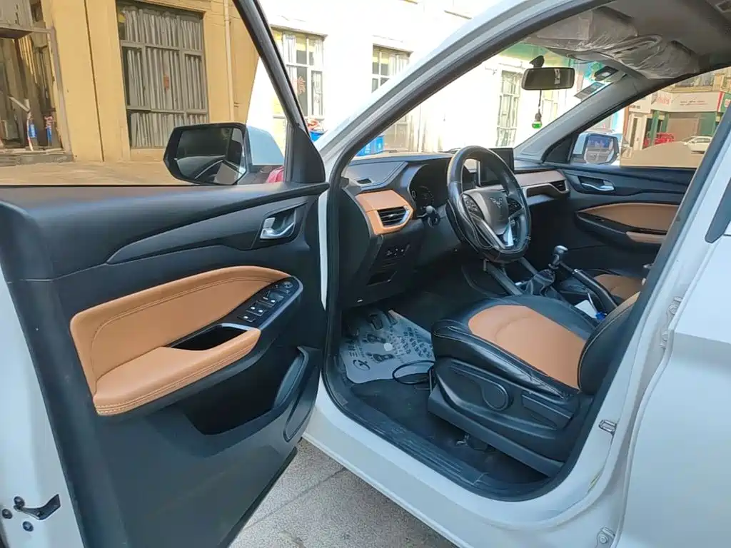 Wuling Hongguang S3 — миниатюра 16