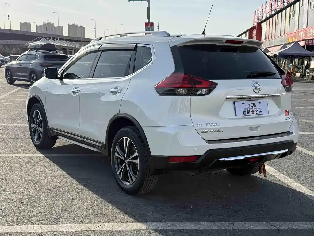 Nissan X-Trail — миниатюра 9