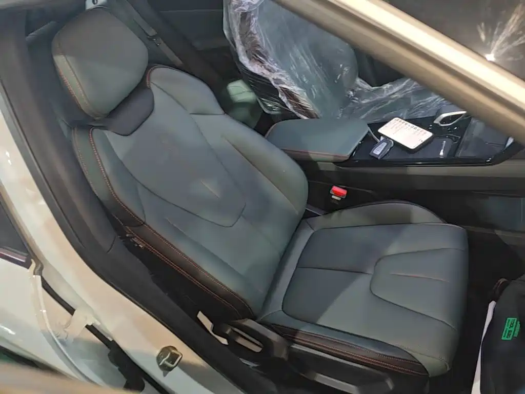 Geely Boyue — миниатюра 25