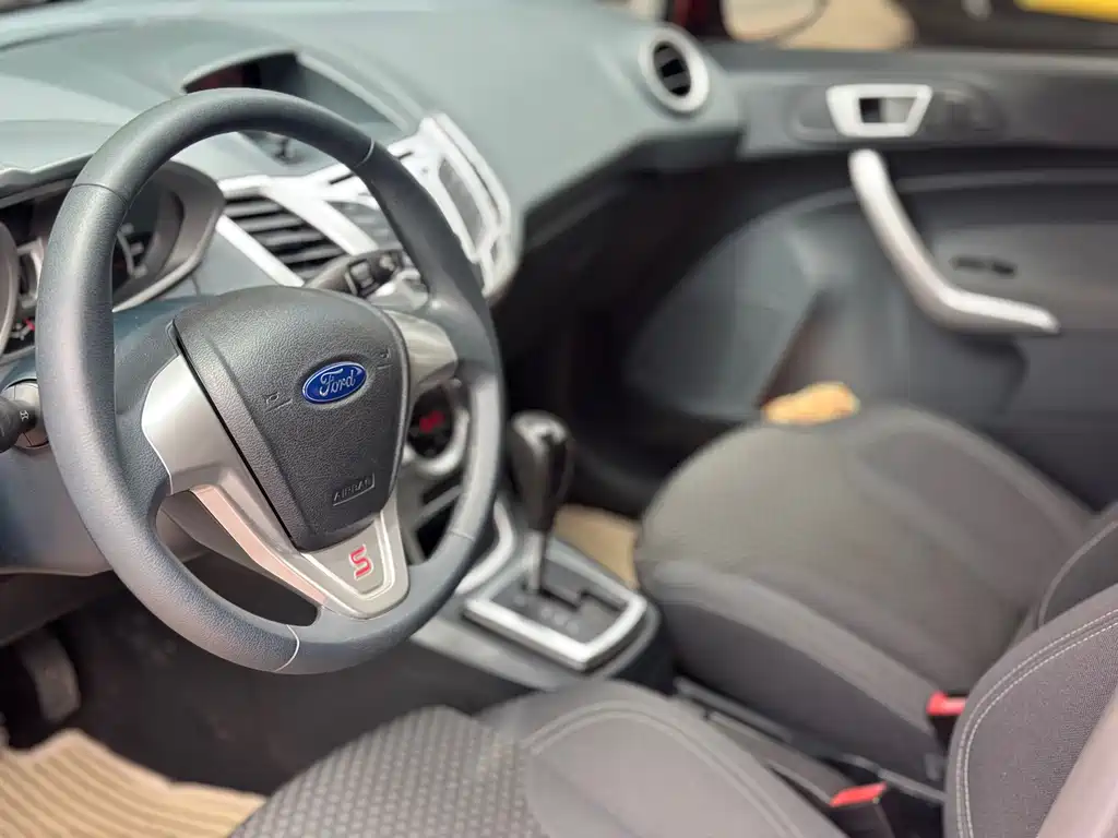 Ford Fiesta — миниатюра 4