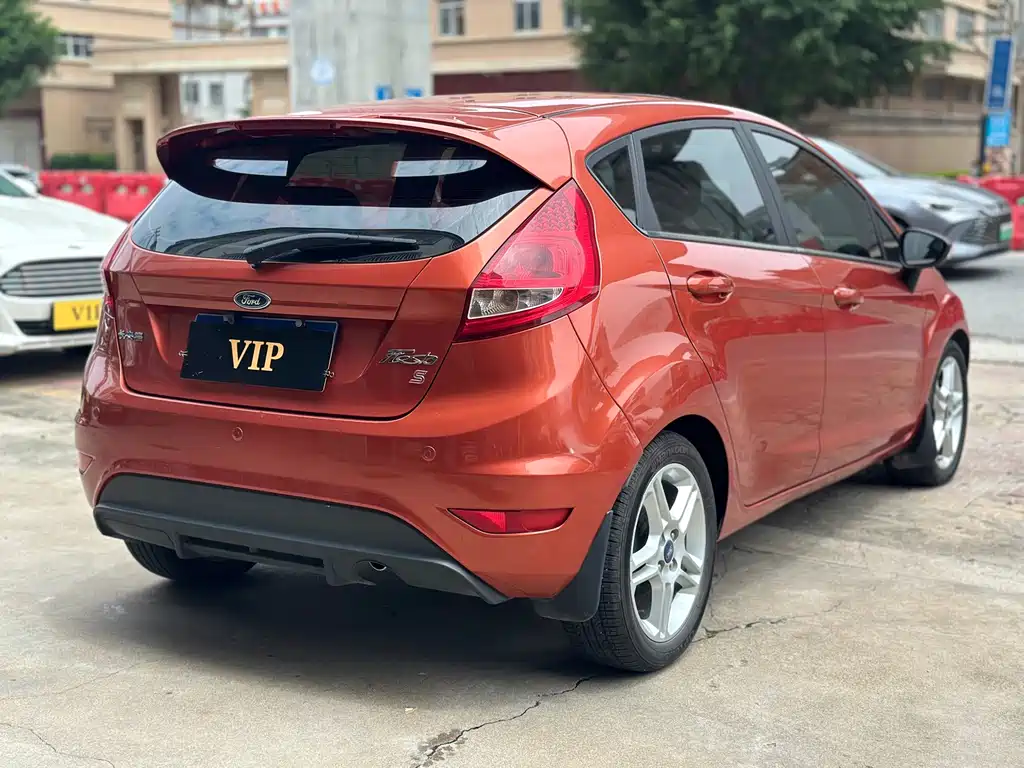 Ford Fiesta — миниатюра 7