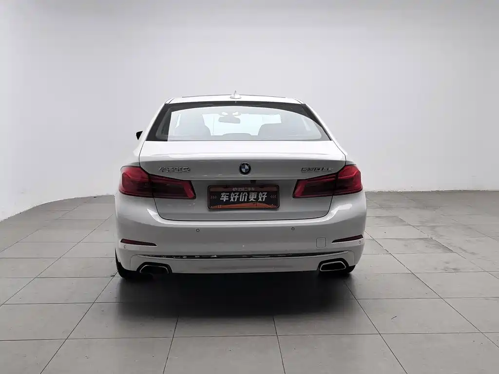 BMW 5 Series New Energy — миниатюра 4