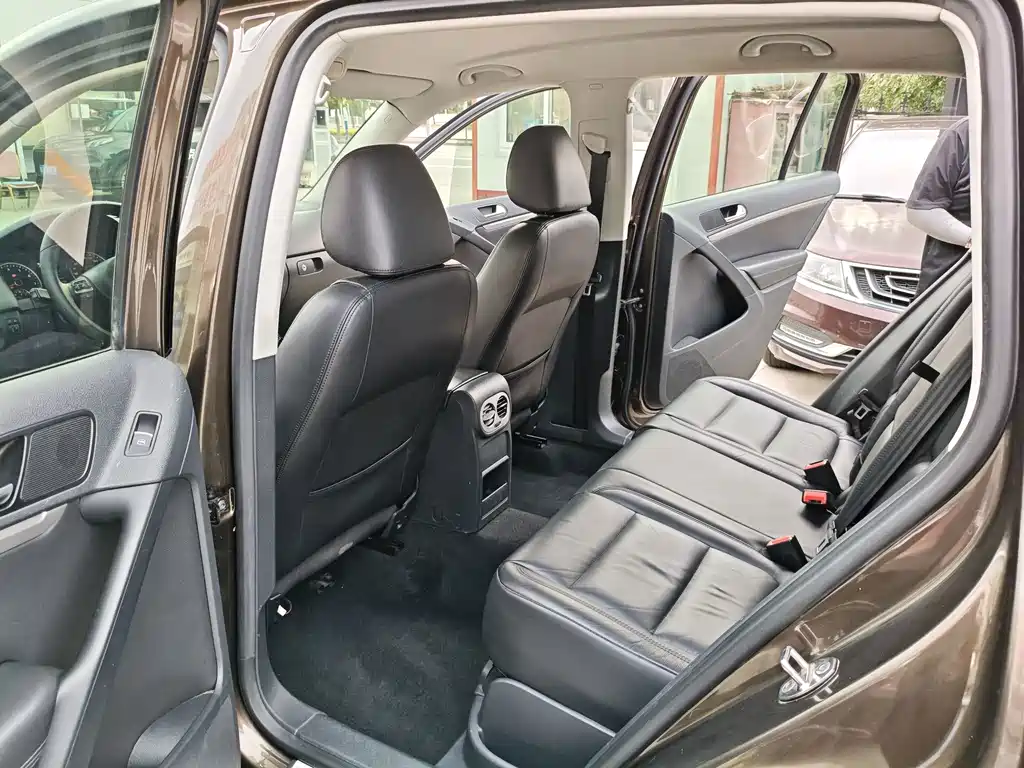 Volkswagen Tiguan — миниатюра 7