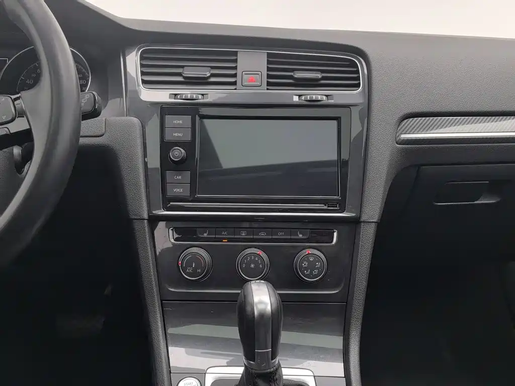 Volkswagen Golf — миниатюра 12