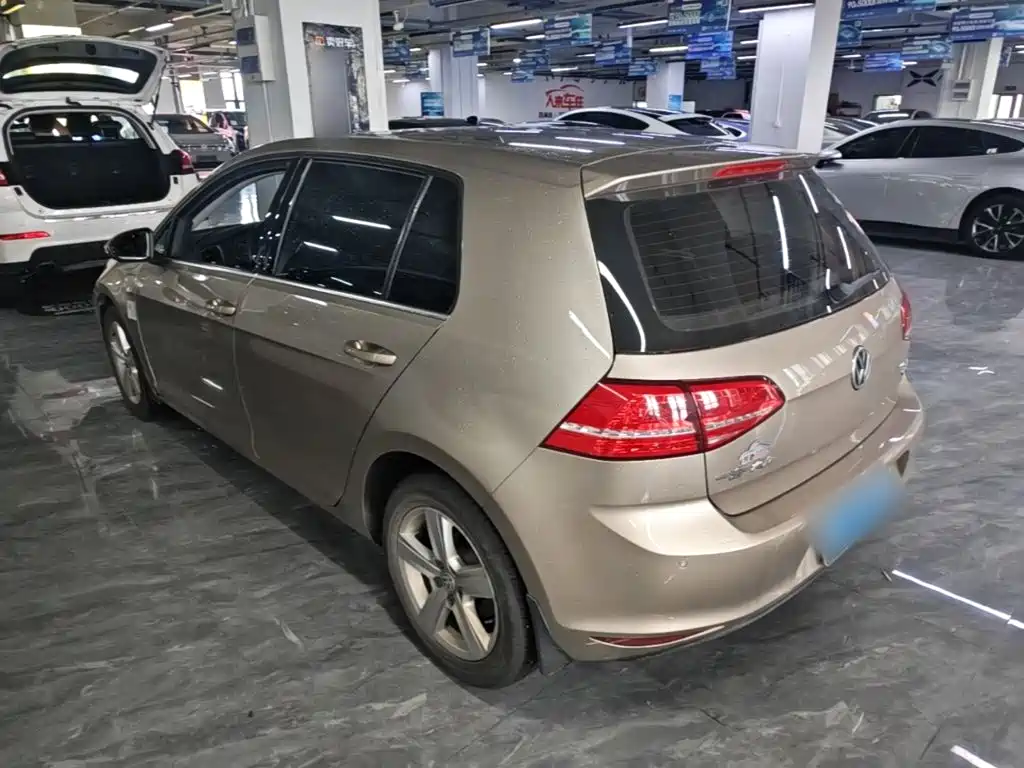 Volkswagen Golf — миниатюра 5