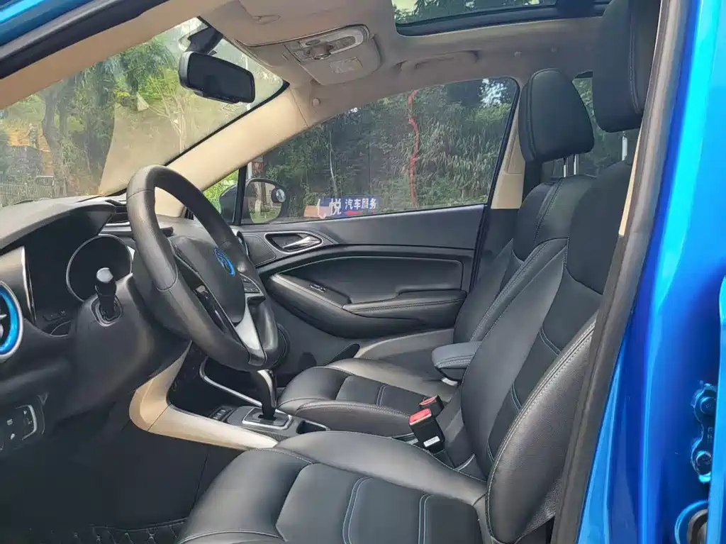 BYD Yuan EV — миниатюра 6