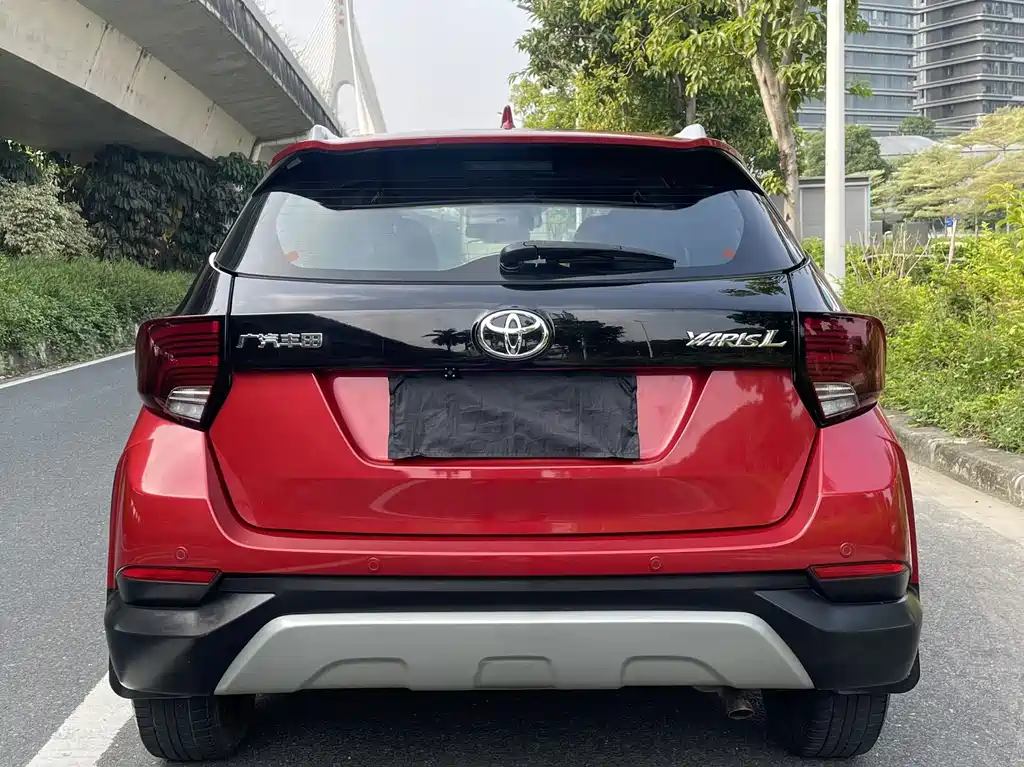 Toyota Yaris L — миниатюра 8