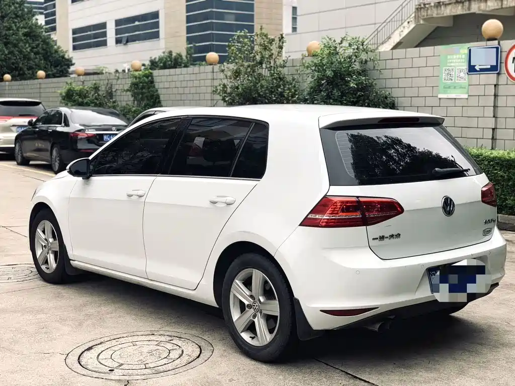 Volkswagen Golf — миниатюра 8