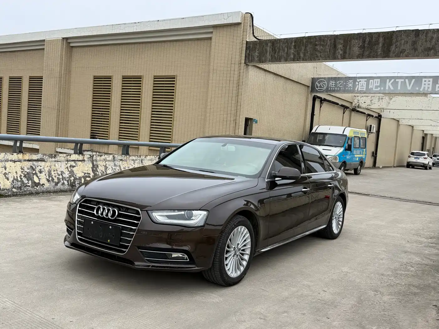 Audi A4L