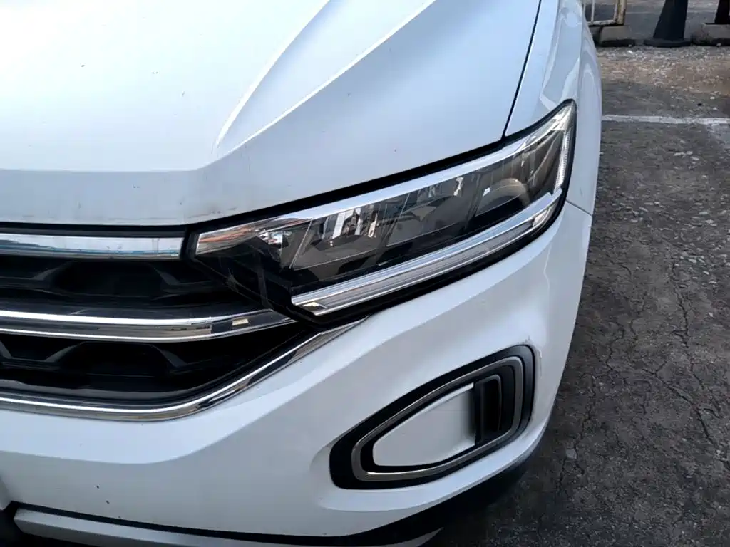 Volkswagen T-Roc — миниатюра 24
