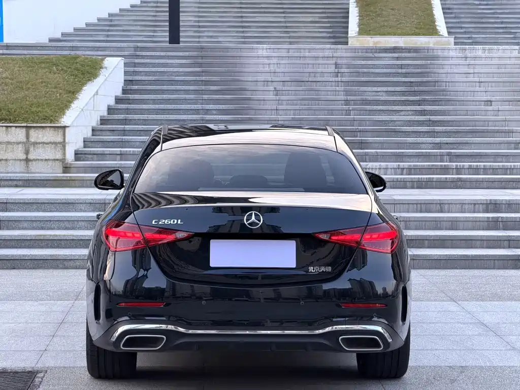 Mercedes-Benz C-Class — миниатюра 8