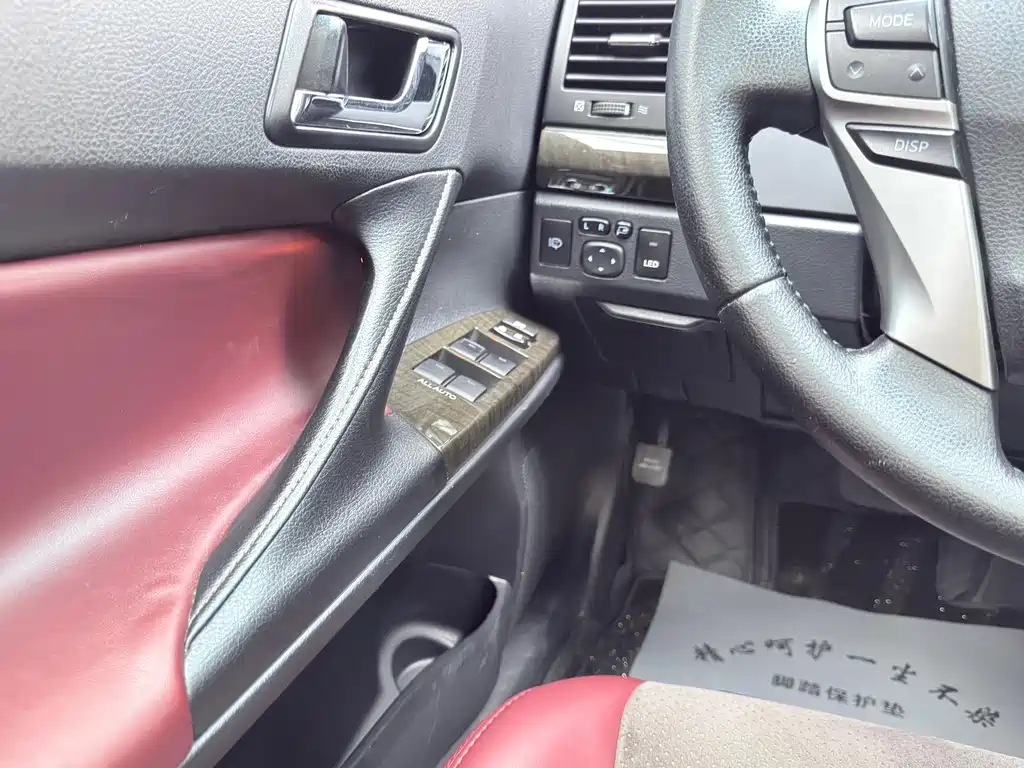 Toyota Reiz — миниатюра 9