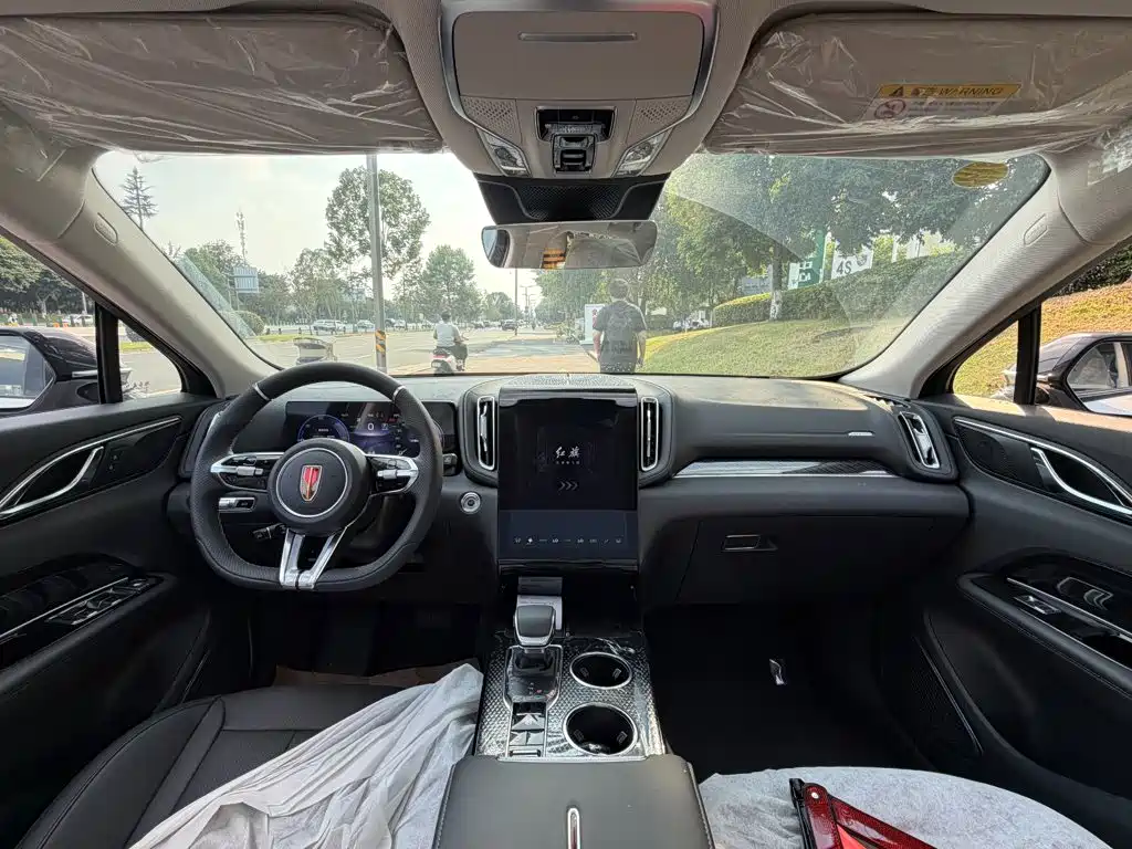 Hongqi Hongqi HS3 PHEV — миниатюра 13