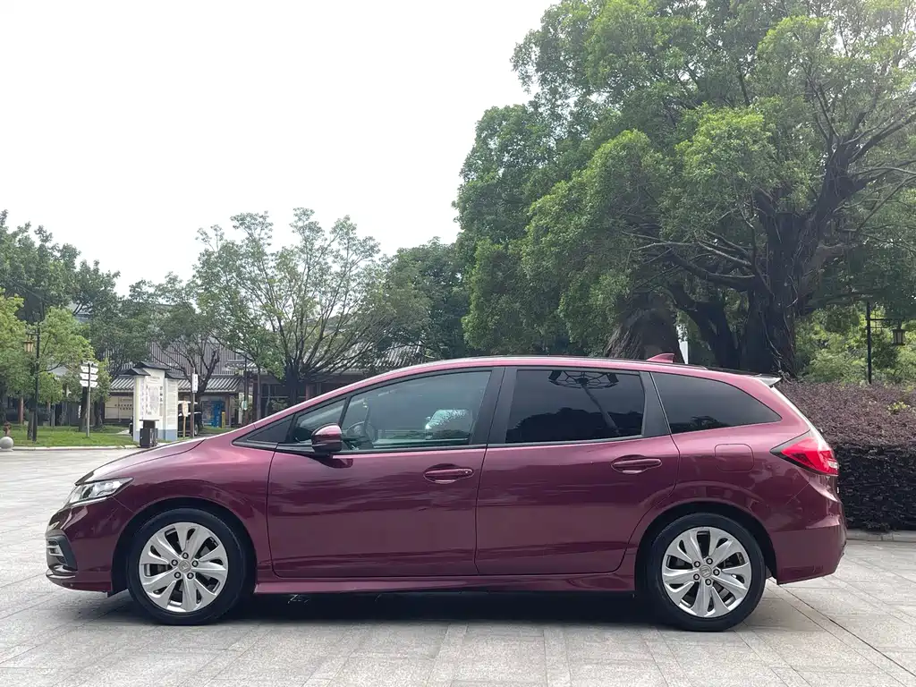 Honda Jade — миниатюра 5