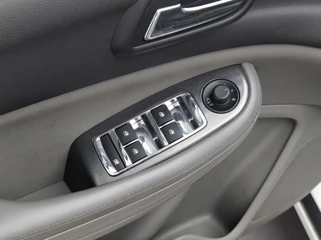 Chevrolet Malibu — миниатюра 9