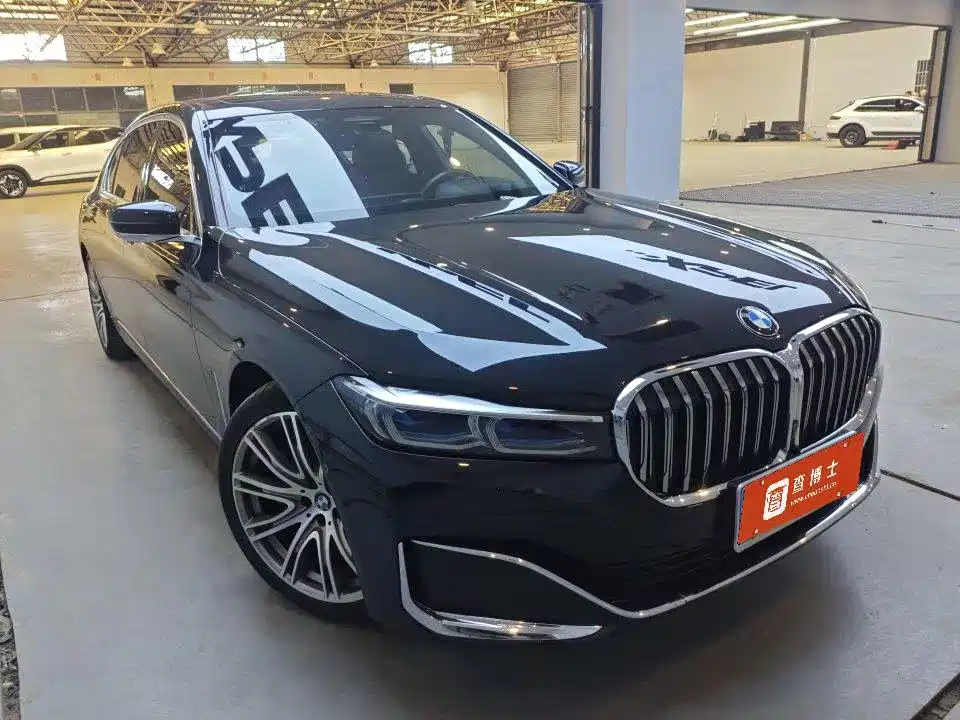 BMW 7 Series — миниатюра 4