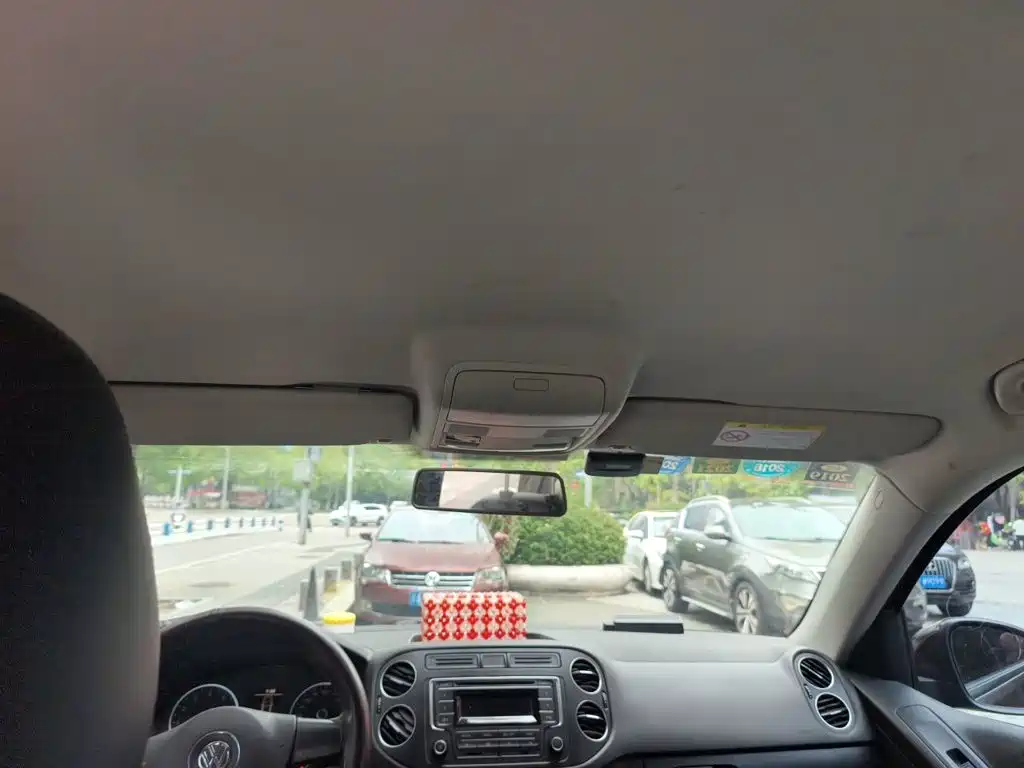 Volkswagen Tiguan — миниатюра 14