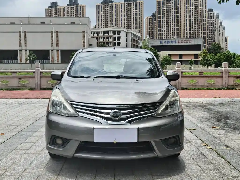 Nissan Livina — миниатюра 2