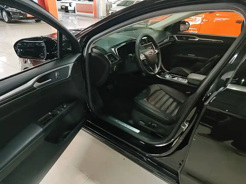 Ford Mondeo — миниатюра 16