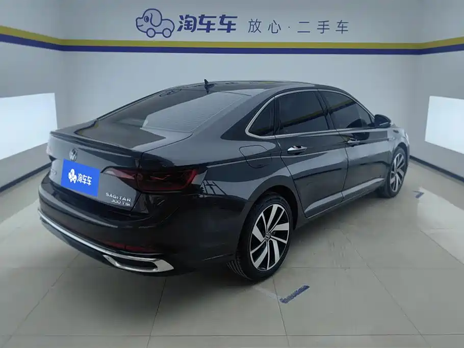 Volkswagen Sagitar 2025 300TSI DSG
