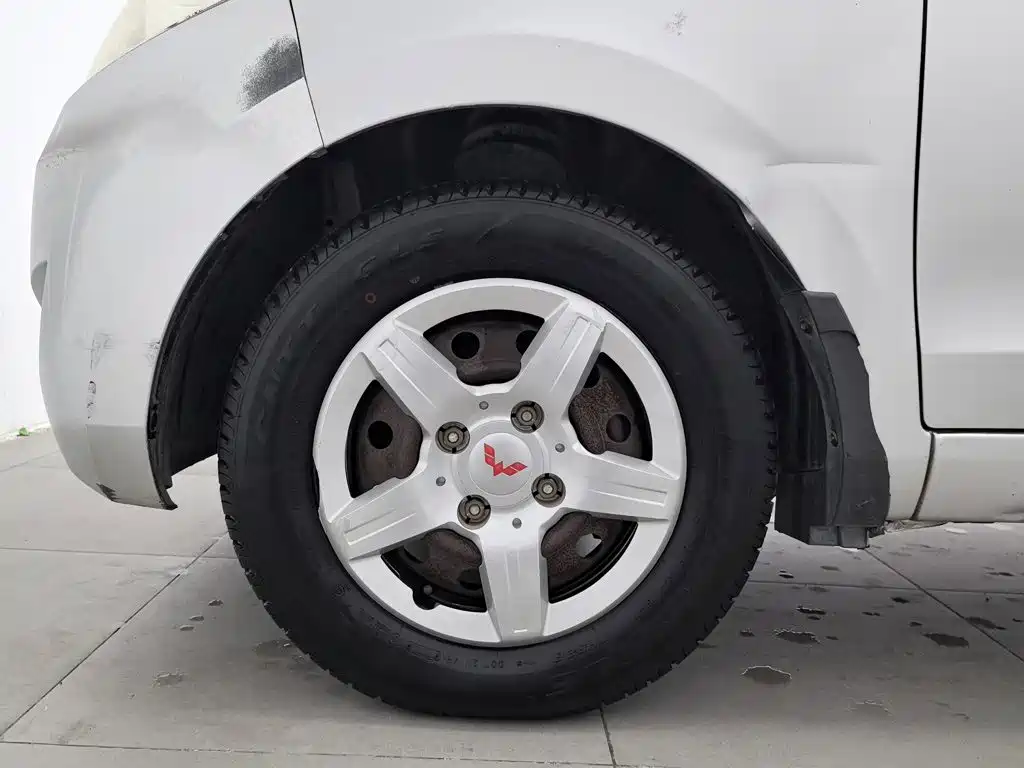 Wuling Hongguang — миниатюра 17