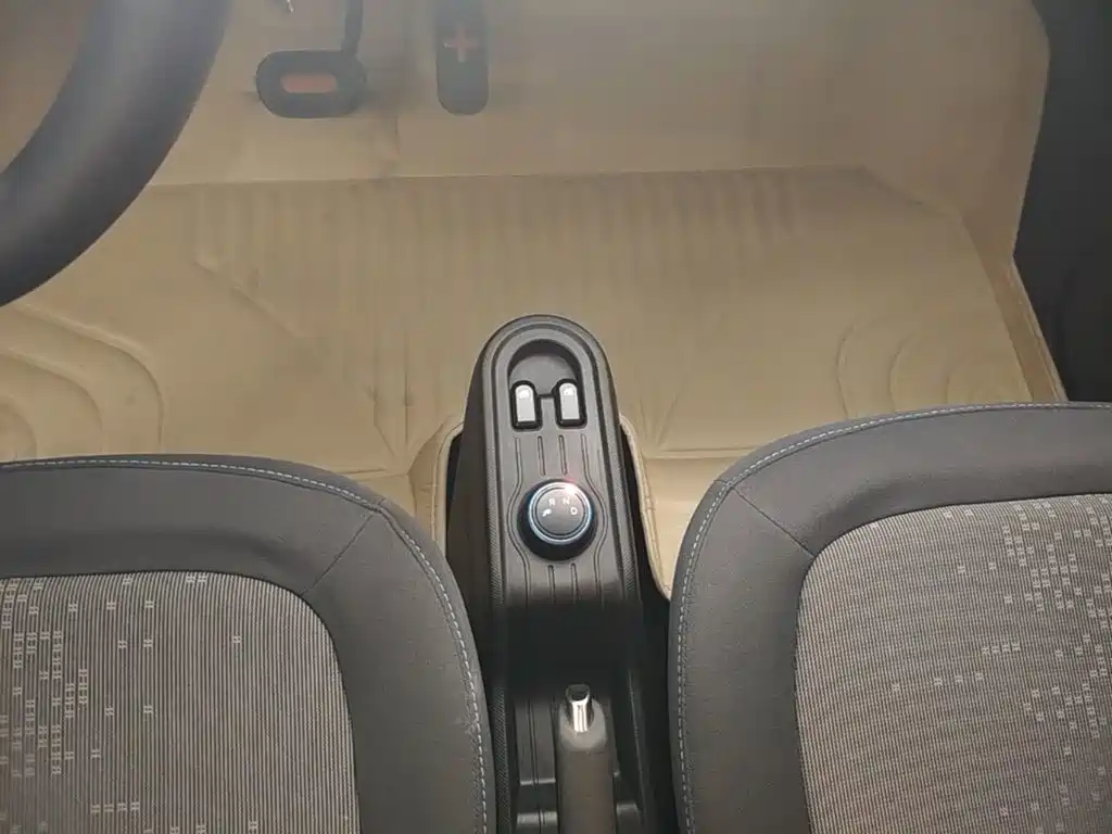 Wuling MINIEV — миниатюра 14