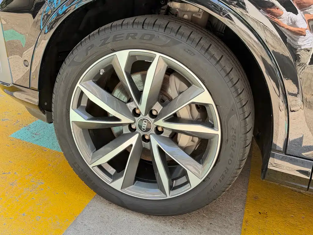 Audi Q7 — миниатюра 19