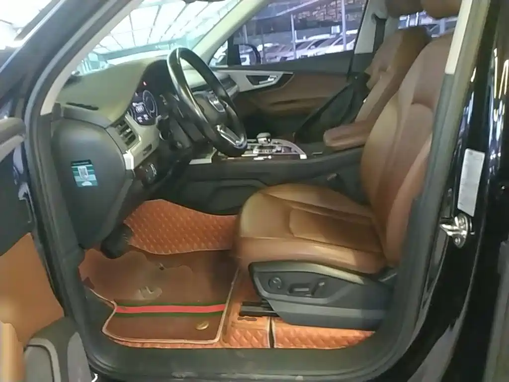 Audi Q7 — миниатюра 15