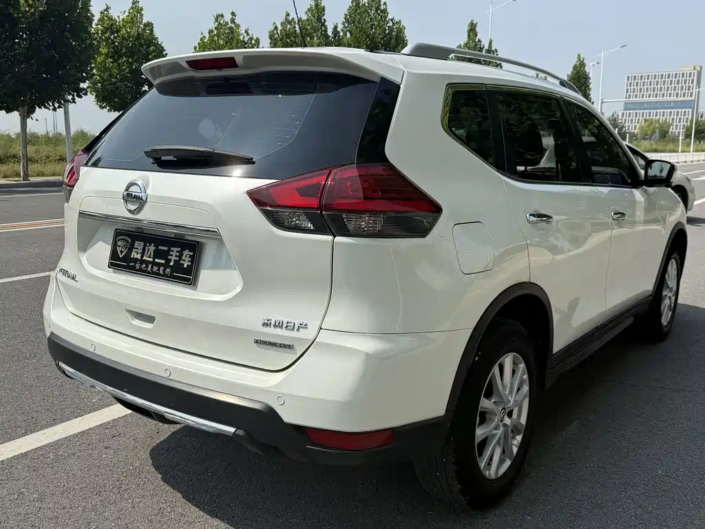 Nissan X-Trail — миниатюра 9