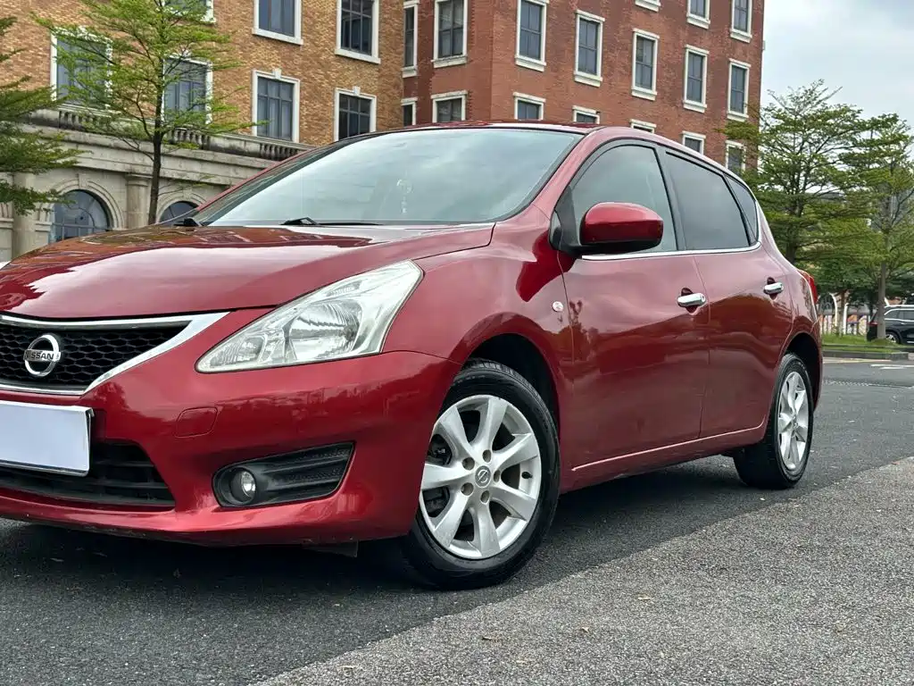 Nissan Tiida — миниатюра 10