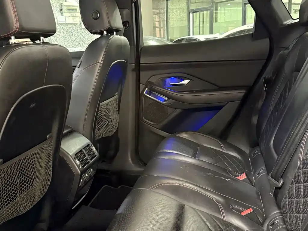 Jaguar E-PACE — миниатюра 6