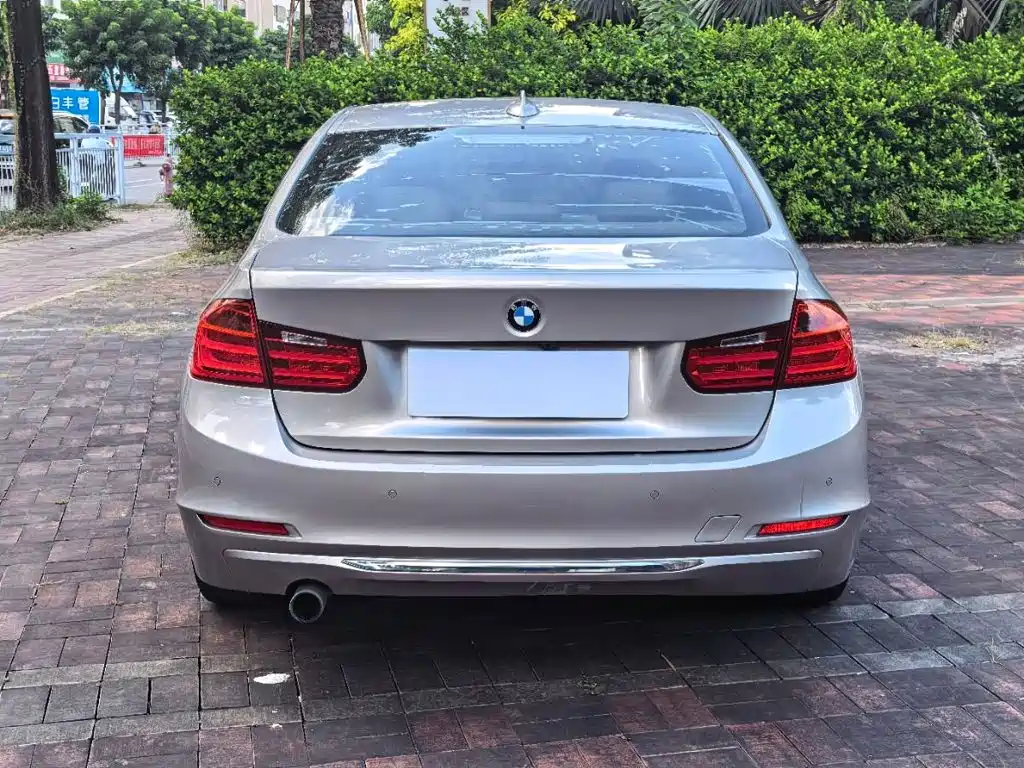 BMW 3 Series — миниатюра 8