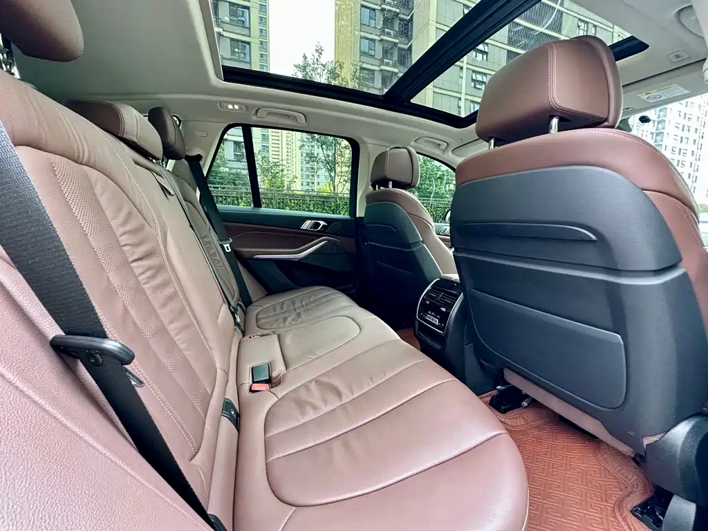 BMW X5 (Import) — миниатюра 11