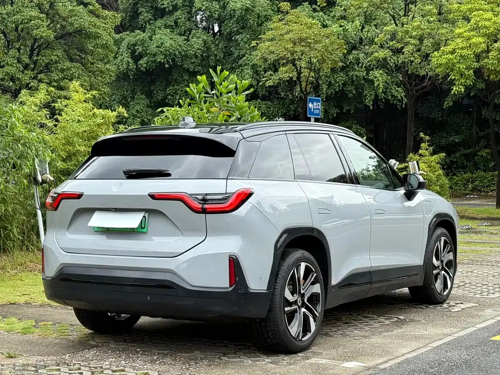 NIO ES6 — миниатюра 7