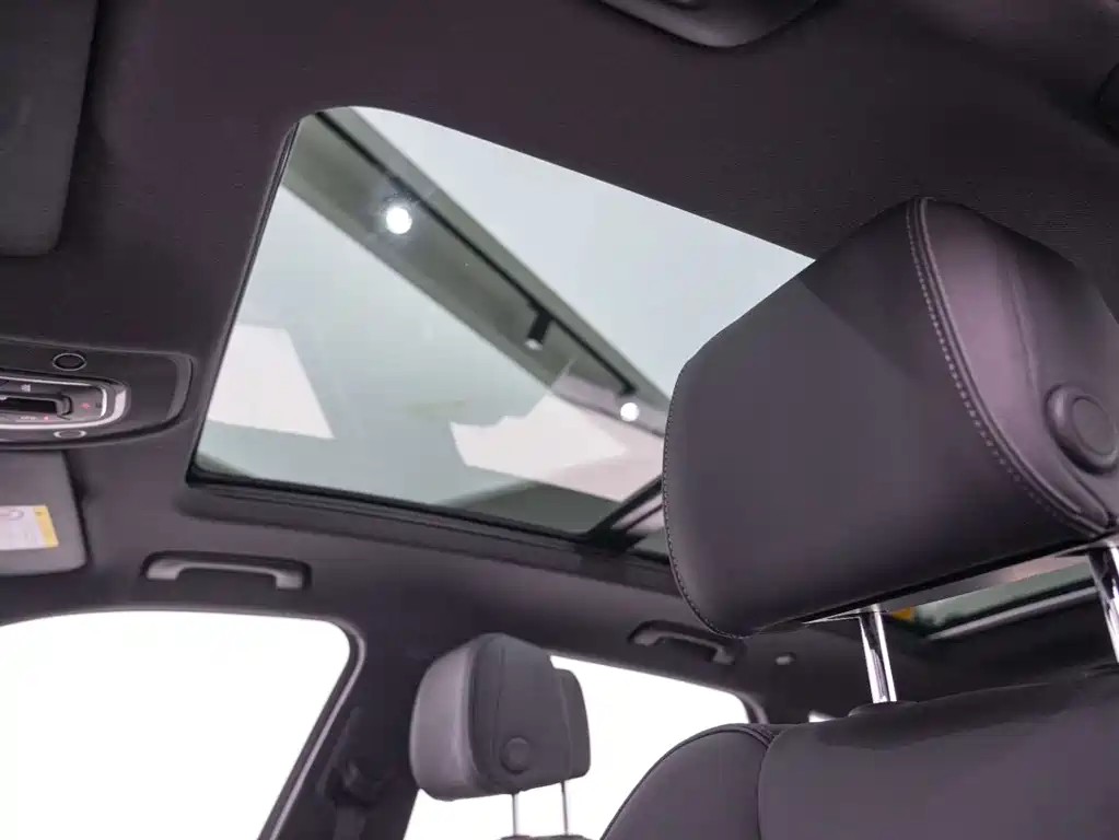 Audi Q5L — миниатюра 8