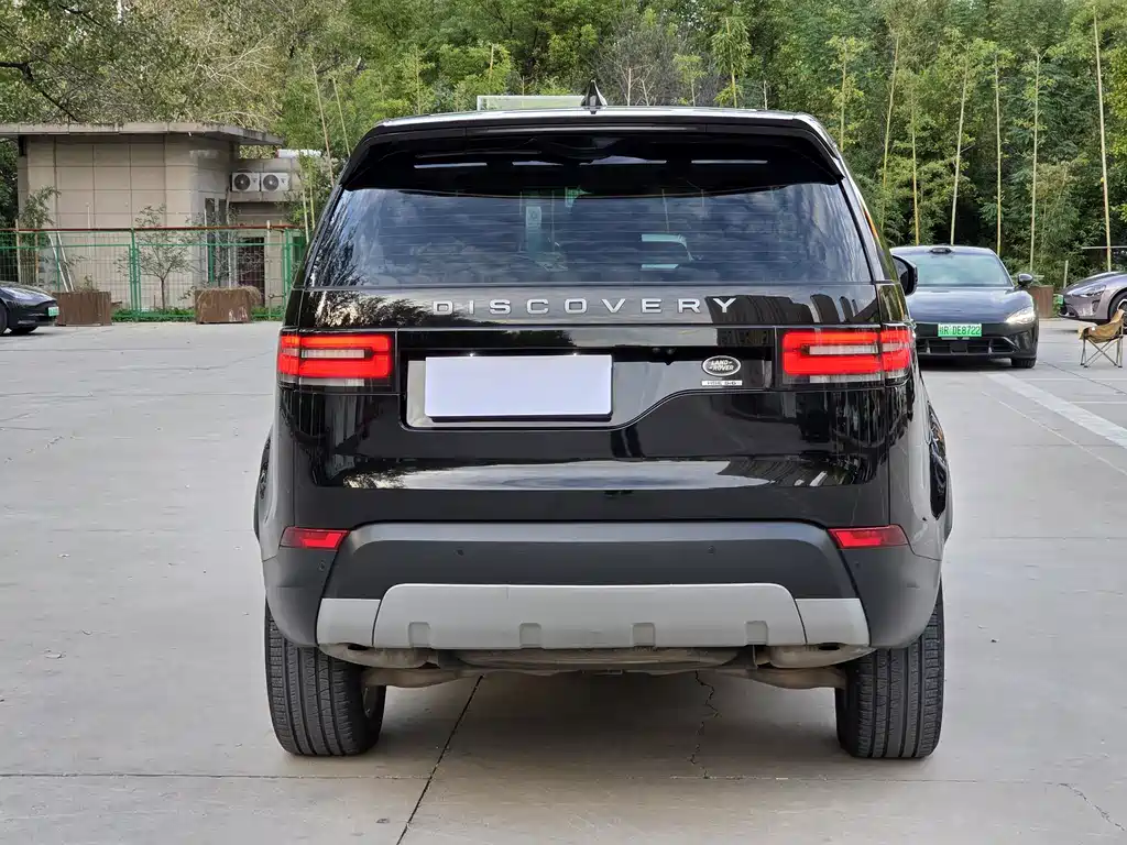 Land Rover Discovery — миниатюра 3