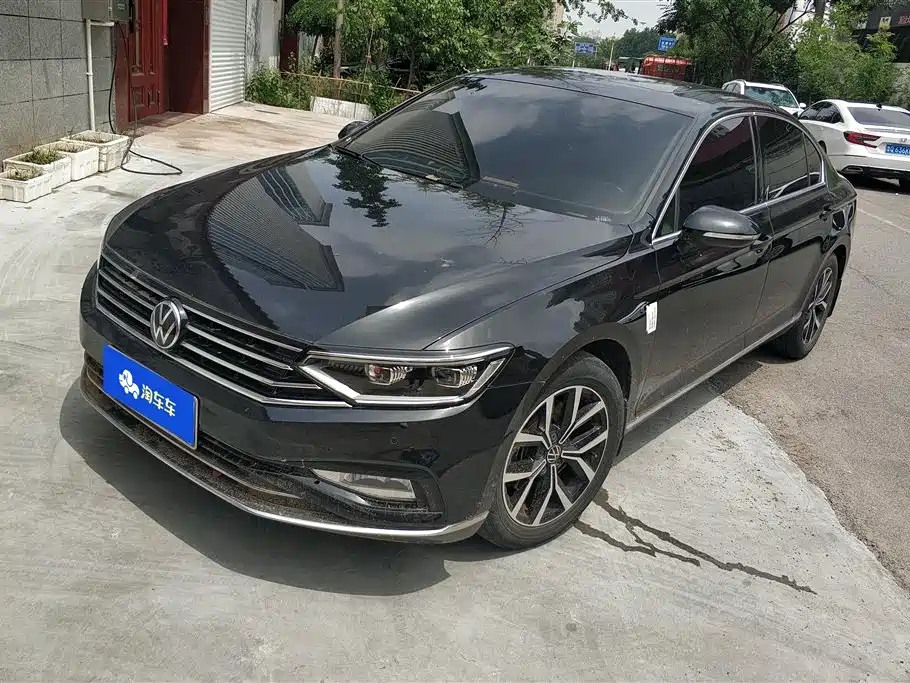 Купить Volkswagen Magotan